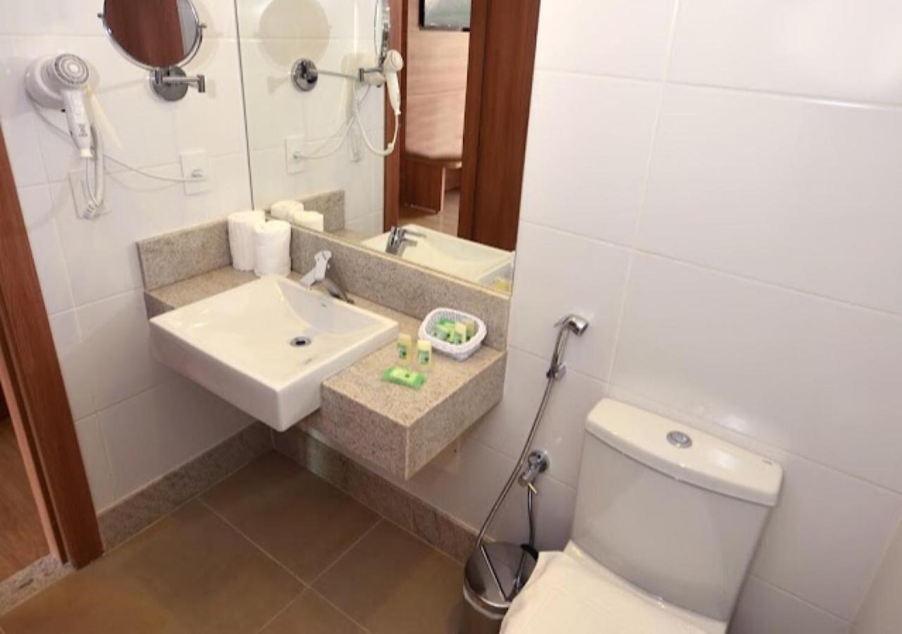 Condominio Vista Azul Residencial Meeting Center Домингус-Мартинс Экстерьер фото